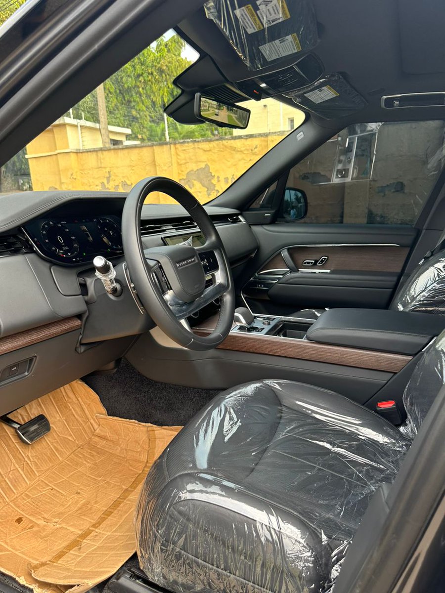 999fkb's tweet photo. 2023 Range Rover Autobiography LWB is available for immediate pickup.. 250M only. https://t.co/P7Tvr9n7Er