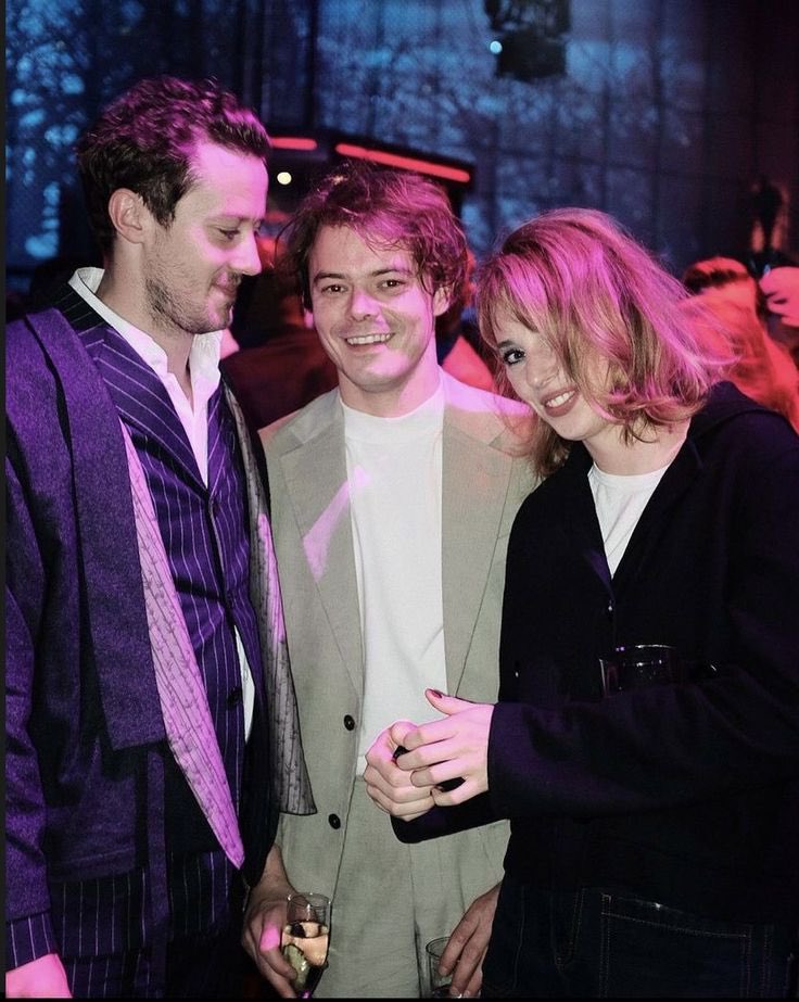 Joseph Quinn, iiQ8 info Entertainment News indianinQ8.com