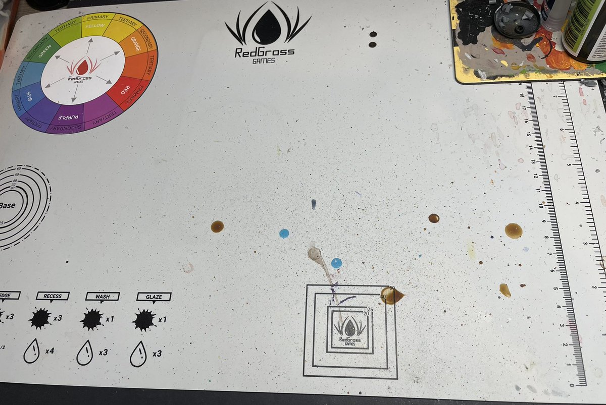 purplemonkey790's tweet image. How well loved and well used does my Redgrass painting mat look! I should probably turn it over and use the clean side someday… #redgrassgames #redgrasscreative #thehobbyroom #warhammer #warhammercommunity #warmongers #warmaidens