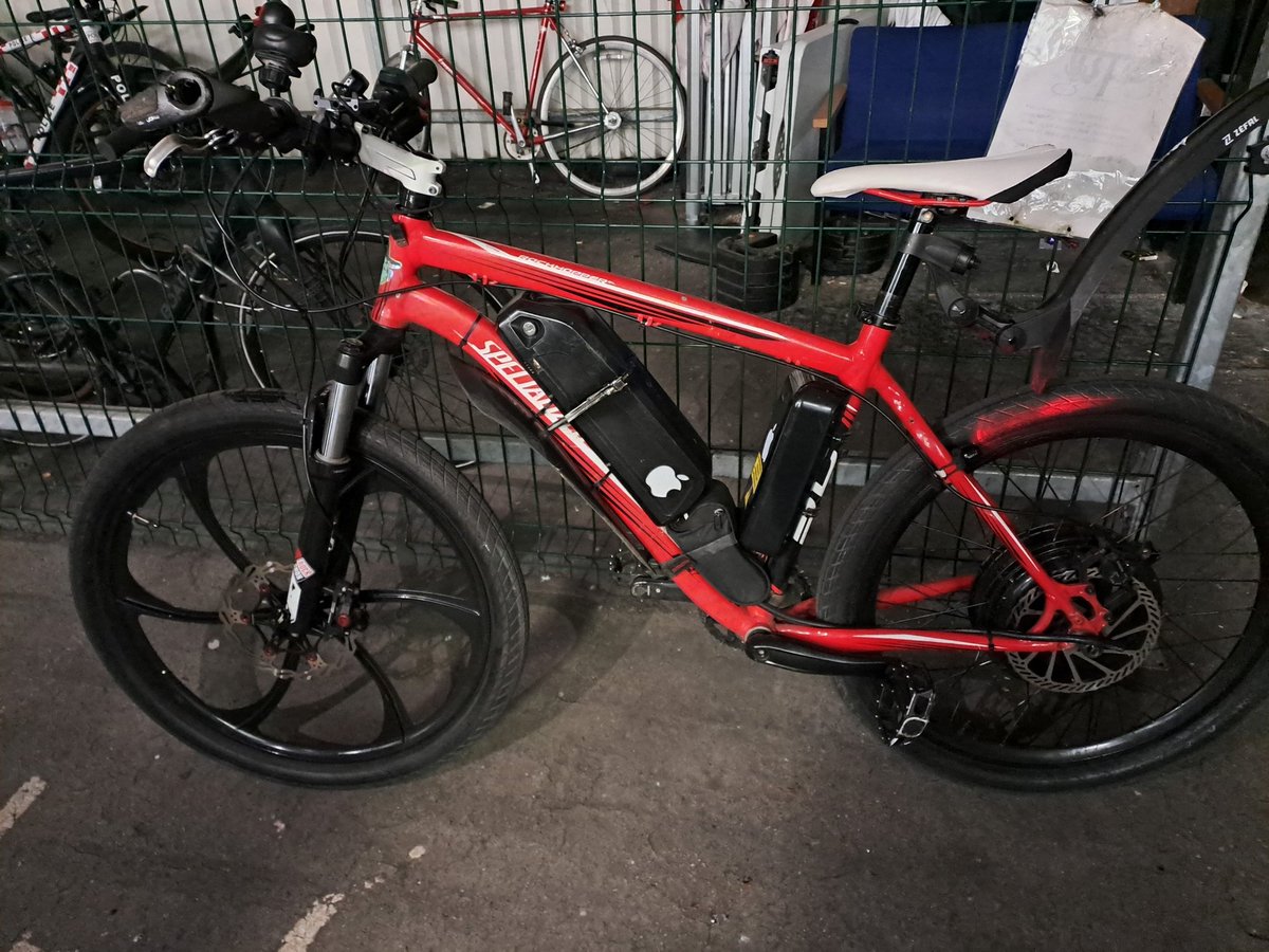 Good coordinated teamwork between #CycleSquad #ProjectServator #PCT and Response #DGroup when locating 3 suspects on Ebikes who failed to stop. 1 Detained #LondonWall and following a search was arrested for numerous offences including supply of Class A and going equipped CP360