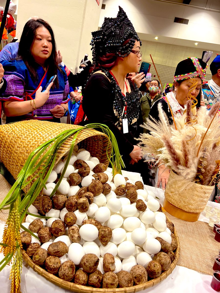 Celebrating the 43rd Hmong-American New Year! Beautiful keynote by <a href="/KaohlyVangHer/">Kaohly Vang Her</a>. Ribbon cutting 📸 by <a href="/Jamiemlong/">Jamie Long</a>. Eggs convey new year blessings. 

Happy to join <a href="/SusanPhaSenate/">Susan Pha</a>, her family, and thousands here to embrace the future. Happy New Year!