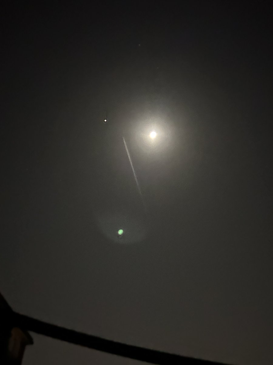 MolaxCho_pa's tweet image. Moon conjunct on the rise and the set. #iphone #uselesstech #moon