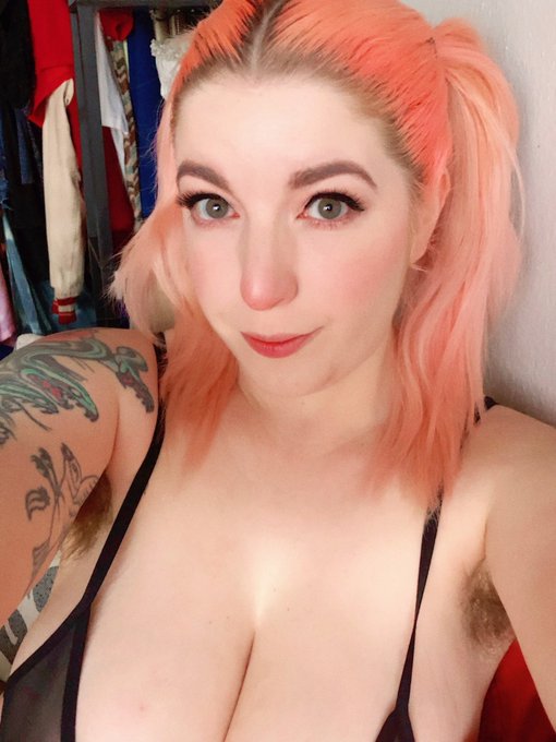 hanging out on https://t.co/dcu2lakdB5 this afternoon and will be later on tonight as well! also available