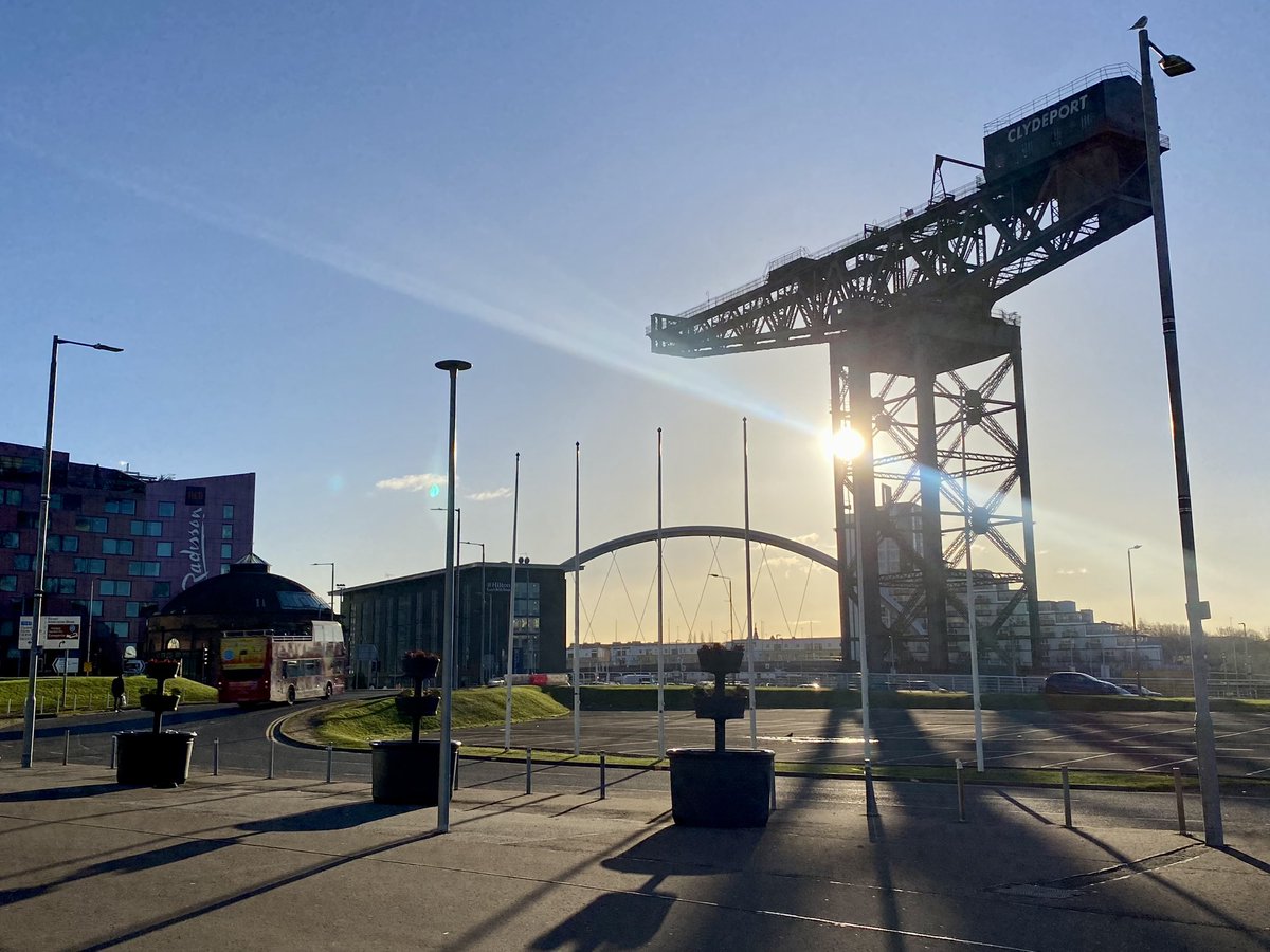 s2dnia's tweet photo. And of course some social scenes from #BSSHAutumn2023 meeting in Glasgow. Great to catch up with good old friends and meeting new ones 🤩 Nice mix of orthopaedic and plastic surgeons as well! #HandSurgery 
@WWLFellows https://t.co/qv9vZDX9Ny