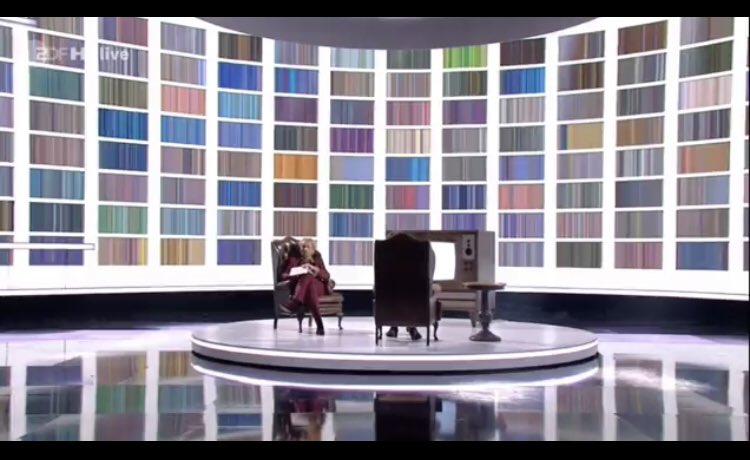 TheMakko's tweet image. Thommy als Morpheus in einer Wette über Wetten in #wettendass