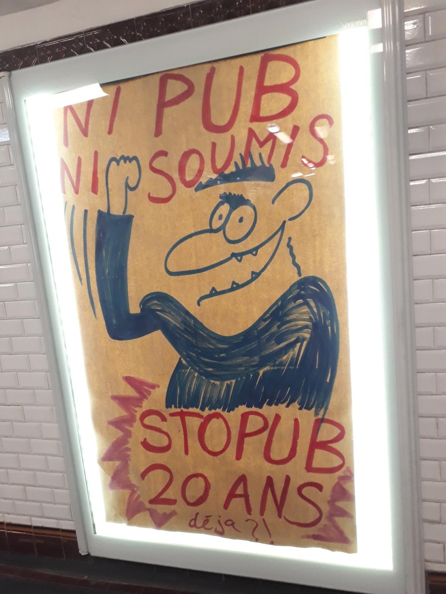 Paris_RAP's tweet image. 🛑 ACTION EN COURS 🛑 Au lendemain du Black Friday nos activistes nettoyent et se réapproprient des espaces publicitaires à Paris. 
C'était aussi l'occasion de fêter les 20 ans du mouvement Stop pub de 2003 et de contribuer à la mobilisation internationale #ZapGames .