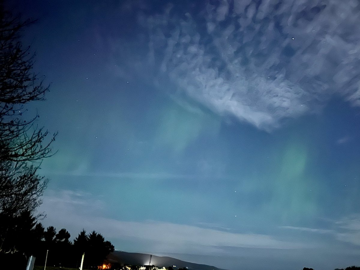 Aurora Borealis doing its thing tonight #scotland #brora #highlands #aurora
