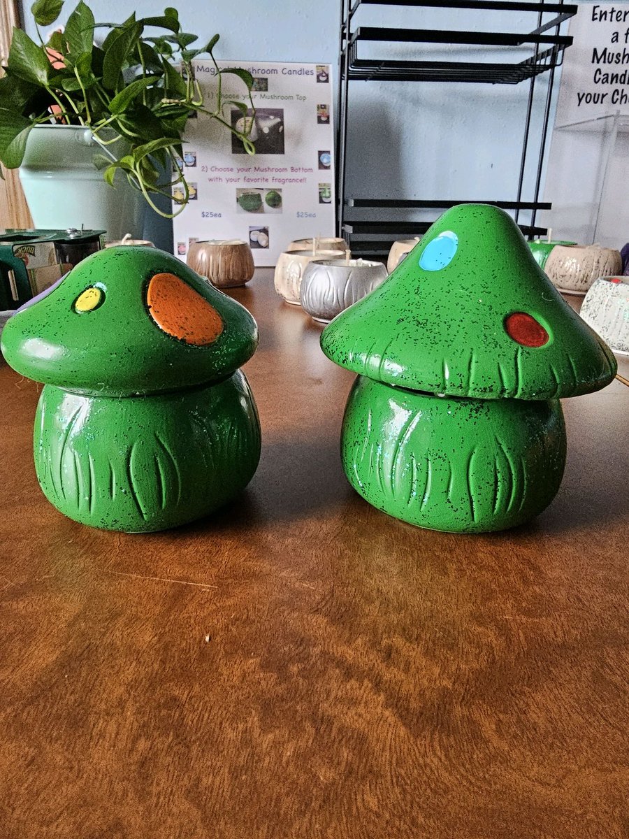 dayzweignore's tweet photo. small business saturday!!!
check out @mmjmom 's cute lil candle business!!!
i just help in trying to get her exposure 🥰
please rt & share 💘
#smallbusinessaturday #candlemaking #smallbusiness
@elonmusk @pulte https://t.co/YFha6jmRtk