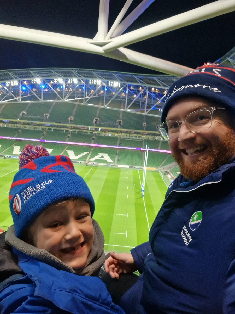 Early birds for <a href="/leinsterrugby/">Leinster Rugby</a> #fromthegroundup