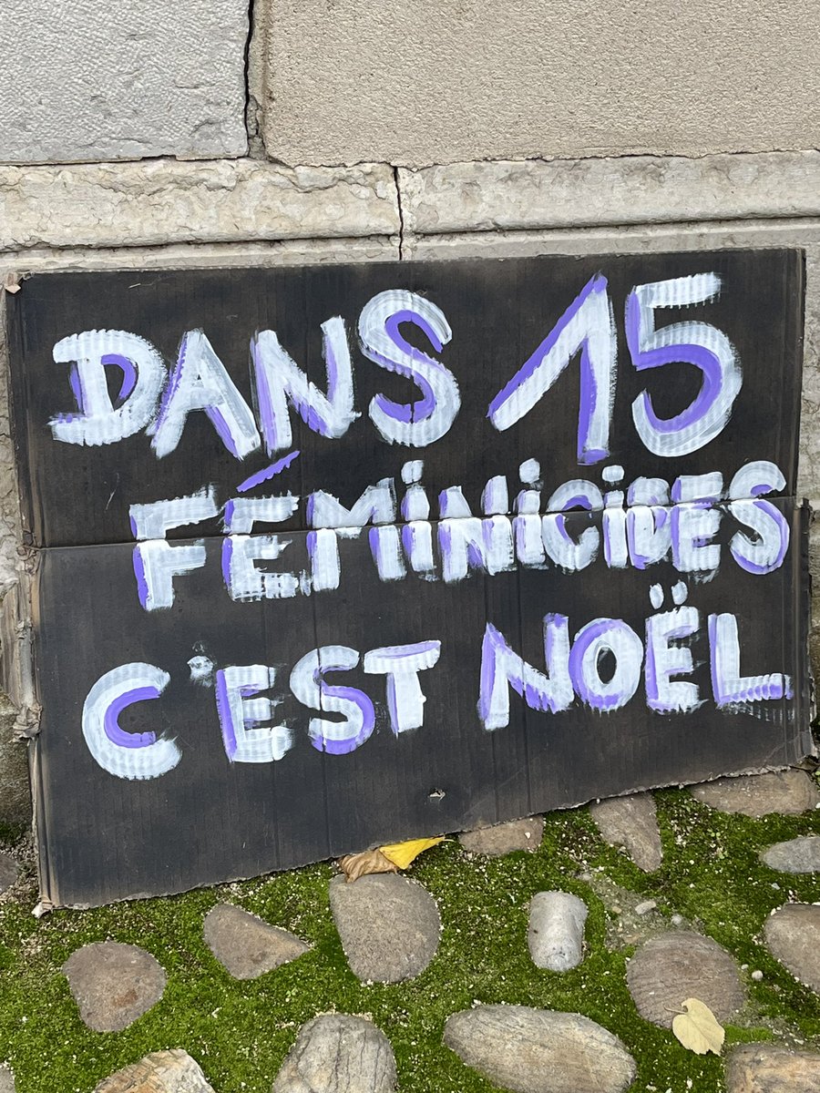JFDebat's tweet image. ❌270 000 femmes victimes de violences conjugales chaque année en France
❌1/3 des femmes dans le monde victimes de viol au cours de leur vie
❌1 enfant sur 10 victime de violence sexuelle
❌Le porno: du viol filmé en accès direct
Aujourd’hui, réunis pour dire STOP #25Novembre