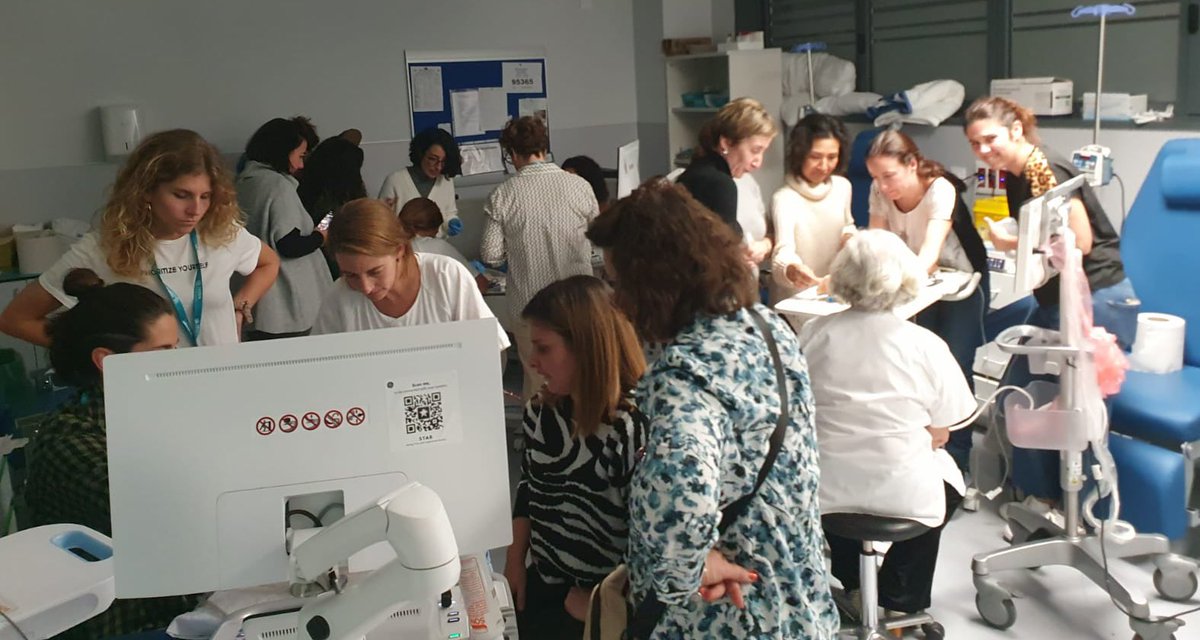 SEDENenfermeria's tweet photo. Talleres prácticos del Curso de Ecografía Básica del Acceso Vascular para #EnfermeríaNefrológica en @EnfNefroHGUGM

Los alumnos se han familiarizado con los equipos de ecografía, han realizado mapas vasculares y han practicado la punción ecoguiada. https://t.co/dbKVwnBJqM