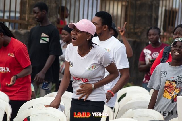 RCCGNGA's tweet photo. Power Charge session 🙌🙇🙇🏽‍♀️

Year 2024 is already charged up for our attendees. Testimonies are gonna be L.O.U.D 🔥

#LOUDInOmitoro2023 https://t.co/AmG5QAkTge
