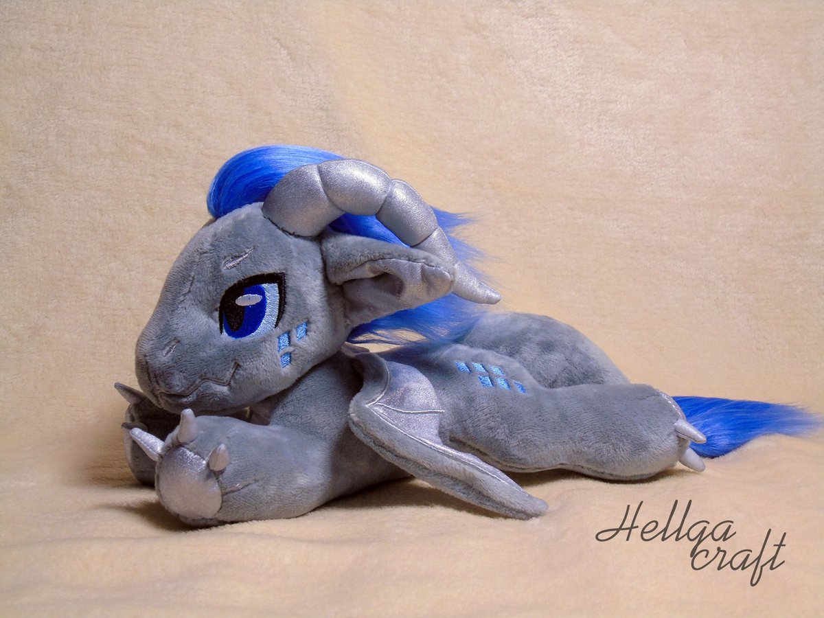 HellgaCraft's tweet photo. The plush dragon is 30 cm long, it’s not someone’s OC, I just made it up and sewed it for free sale. in the future I want to take orders for your fursonas for this pattern (author of the basis of the NoxxPlush pattern) #plush #plushie #furry #furryplush #dragon #hellgacraft https://t.co/HsEJRZZpN2