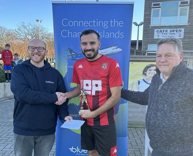 RangersGuernsey's tweet image. Ahead of Rangers’ 2-0 loss to St Martin’s in the Priaulx League today our midfielder Steve Renouf received the Blue Islands P-o-M award for October from the sponsor’s rep Eti Albin. Well done Steve!