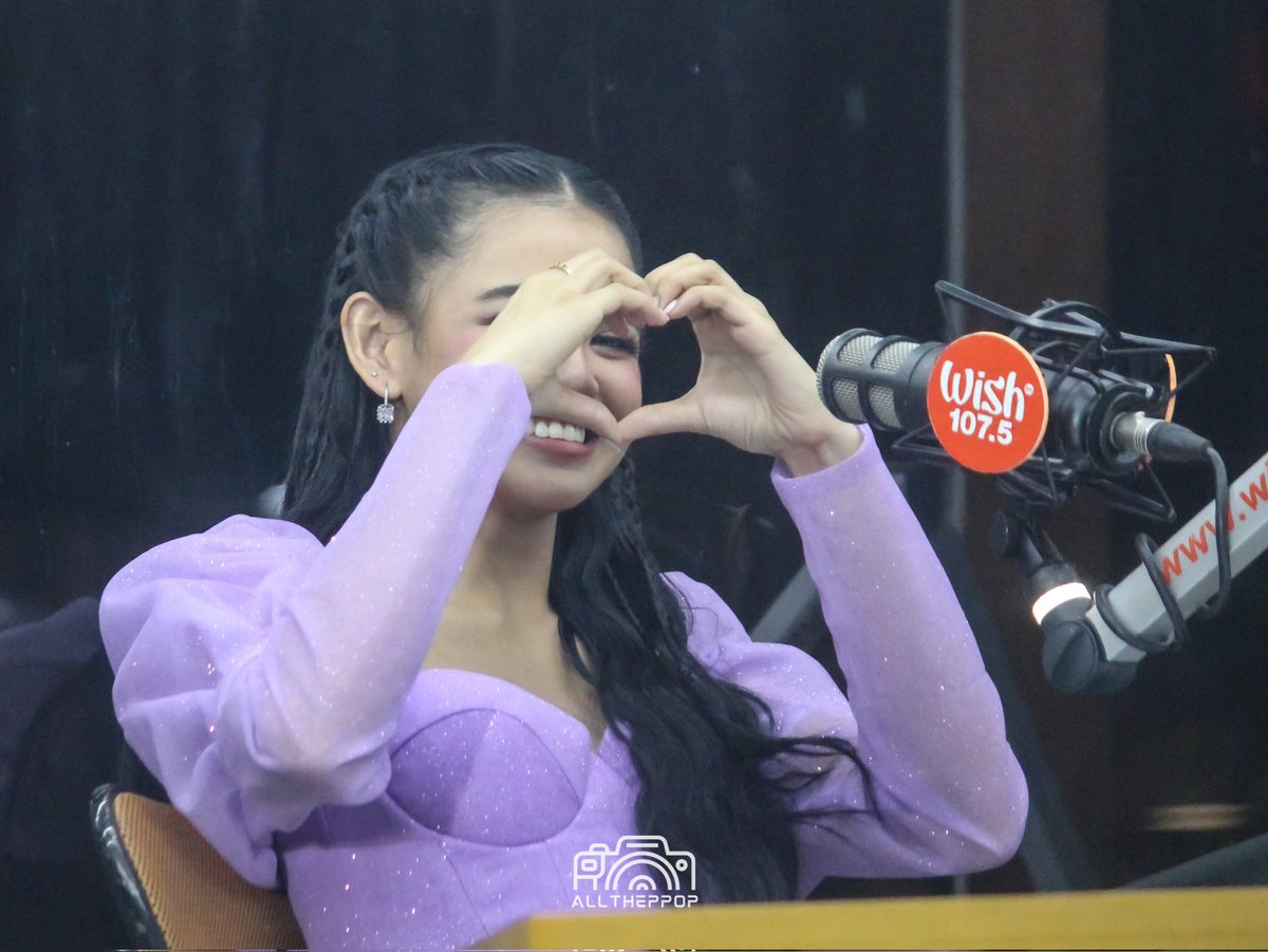 AllThePPop's tweet photo. @imzephanie performed at the @wish1075 bus in Ayala Malls Central Bloc Garden Activity Center for the "Aking Hiling" Caravan.
#Zephanie #AkingHiling #WishPH #Disney100 https://t.co/sY1KryN9u8