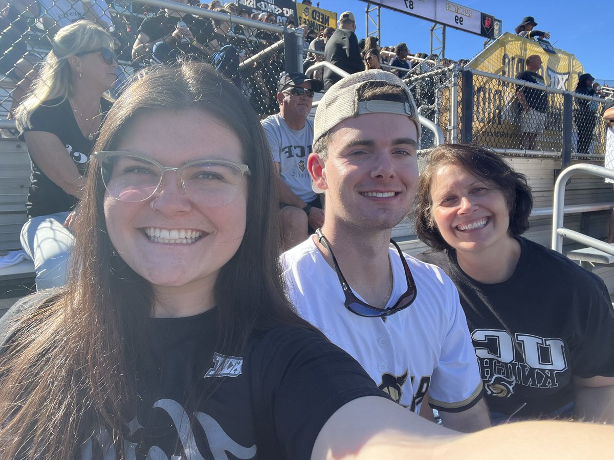 julialgardiner's tweet photo. Brought the fam out to my first UCF football game as an AlumKnight!
#TagUCF x #ChargeOn https://t.co/kPiTb0CVEi