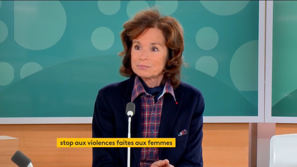 Sur ⁦<a href="/franceinfotv/">franceinfotv</a>⁩, en cette journée de lutte contre les violences faites aux femmes, j ai rappelé la demande du ⁦<a href="/HCEfh/">Haut Conseil à l'Egalité</a>⁩ : des mesures fortes pour prendre le mal à sa racine, l éducation à la sexualité et au respect, et la régulation des violences dans le numérique