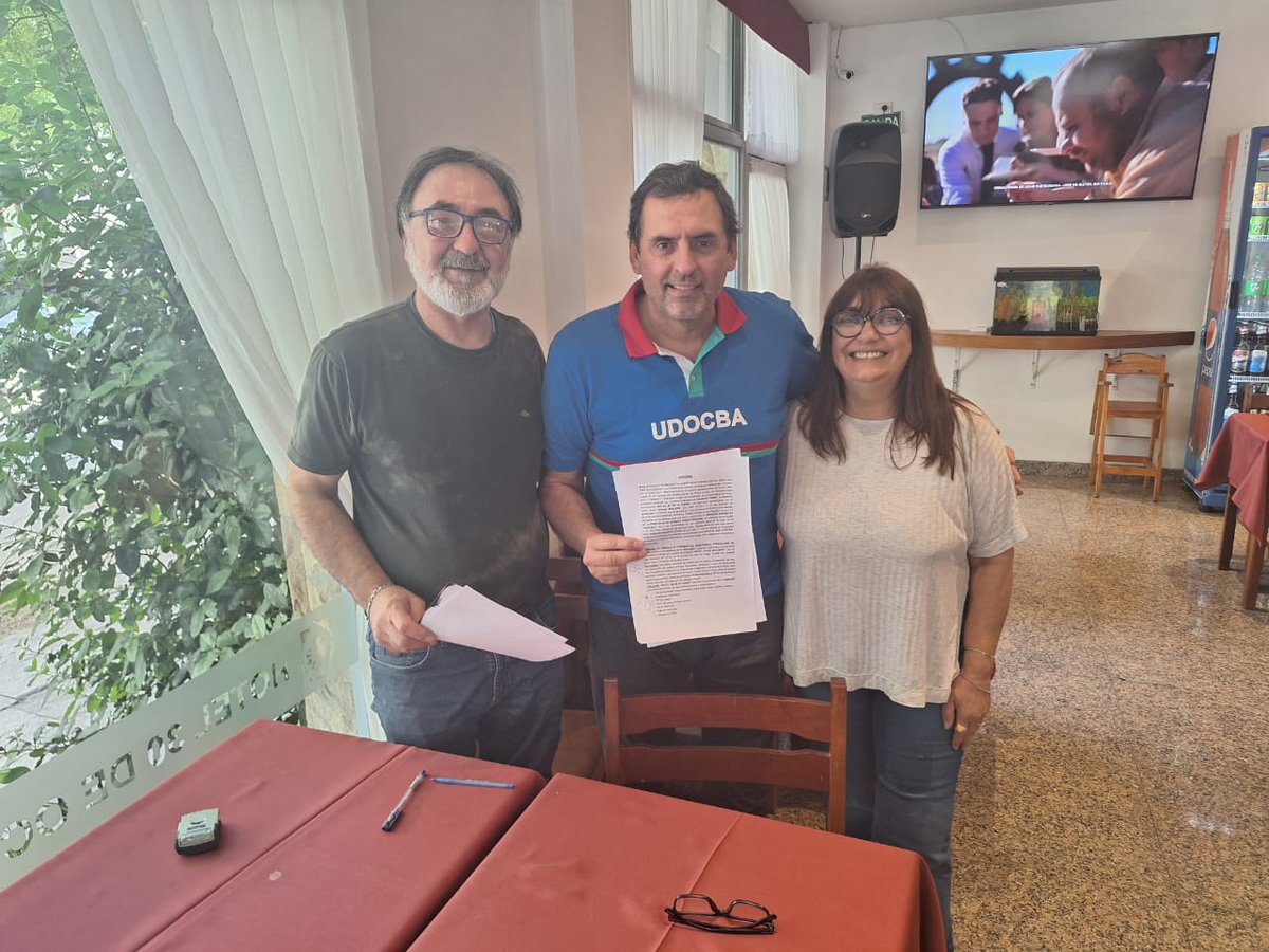 AlejandrooSalce's tweet photo. Hoy, en la ciudad de Mar del Plata,  firmé el convenio contínuo de colaboración mutua con el Administrador del mismo Juan Erceg del Hotel 30 de Octubre y la Sec. de Turismo @analiapalvarez. 
 Esta iniciativa contribuye al bienestar a nuestras afiliadas/os. https://t.co/XEQO5qe4yW
