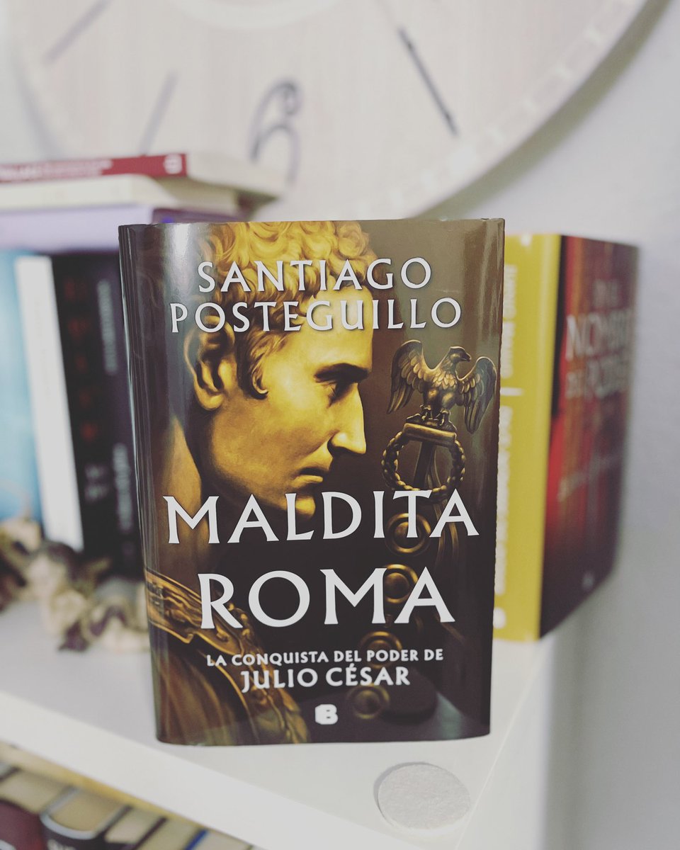 No podía faltar en mi #biblioteca lo nuevo de <a href="/SPosteguillo/">Santiago Posteguillo</a> . Seguimos con la segunda entrega de la vida de uno de los hombres que cambiaron la Historia :#juliocesar