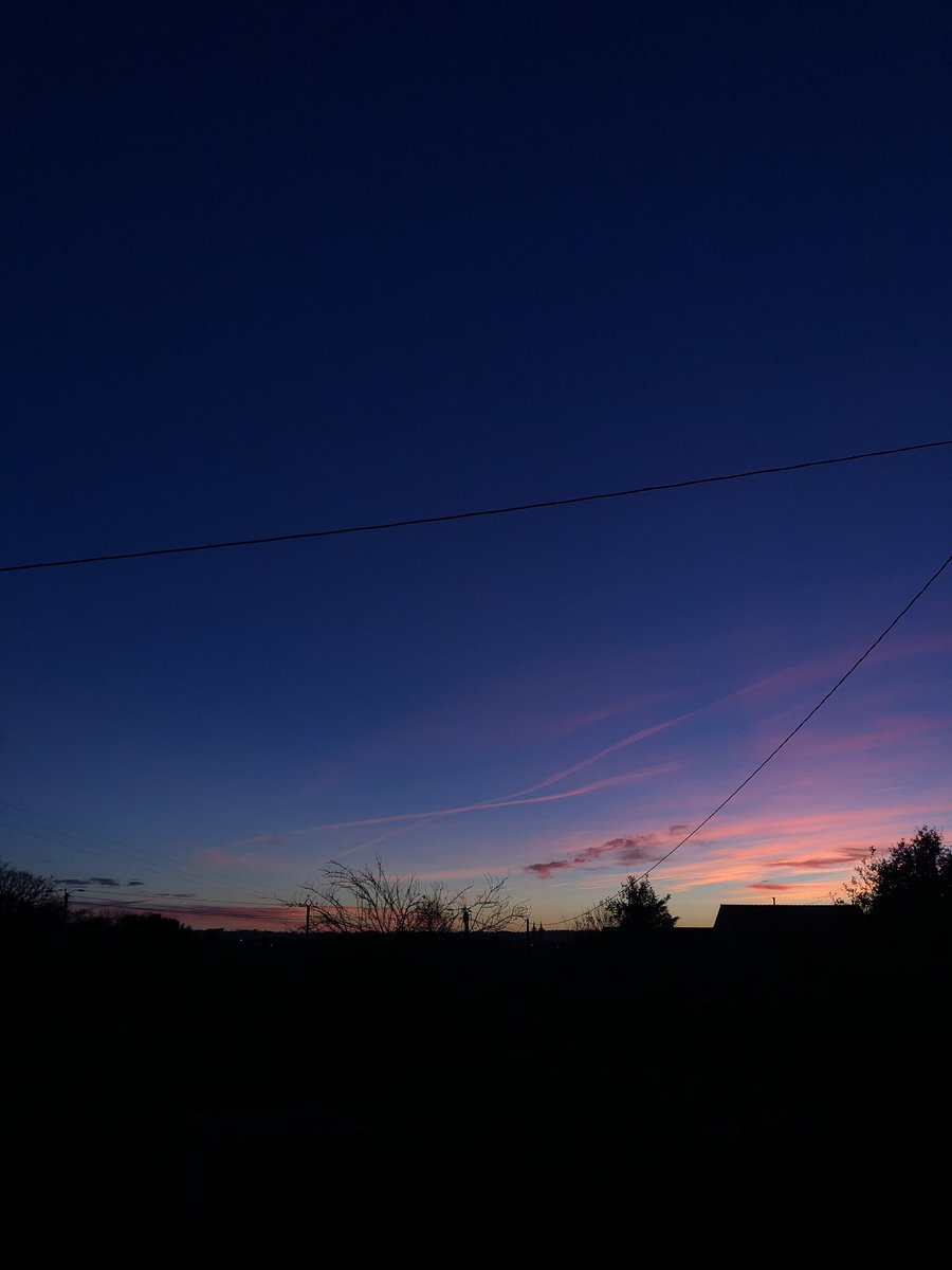 almodoro's tweet photo. A or B
#sunsetphotography https://t.co/8VOTsc1it8