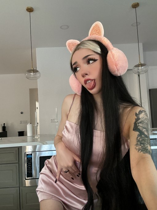 what r ur plans for today?? ? https://t.co/ZNz5yFh5YP