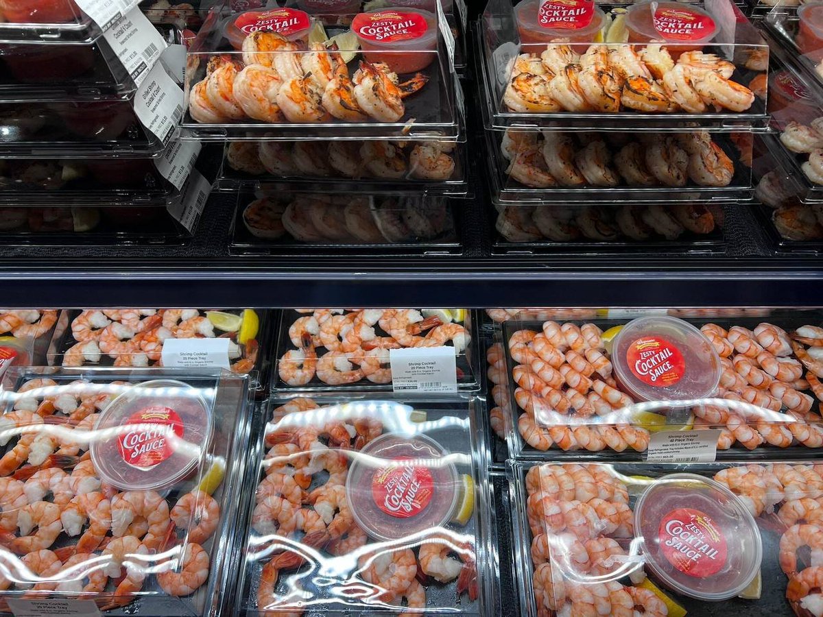 asadd64's tweet photo. Came to the market to buy some food on the weekend. The food today looks good. Very fresh. https://t.co/omMnpyr0dJ
