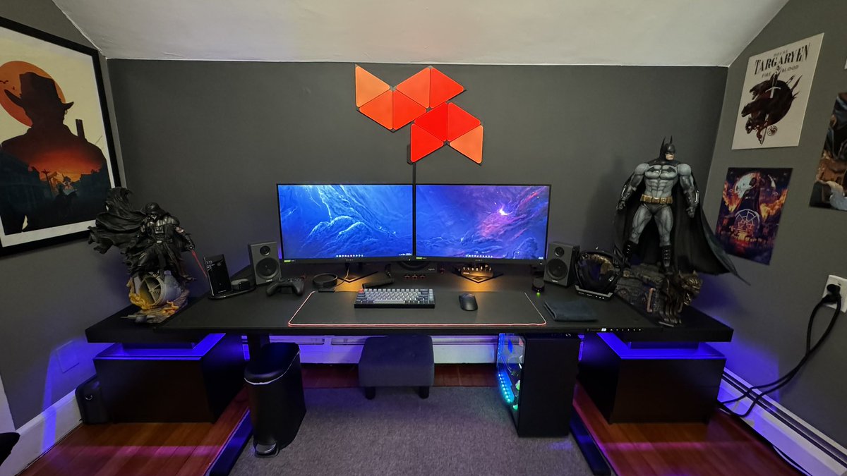 AveDeusMortis's tweet image. #gameroom #pcgaming #computersetup #pcsetup #gamer #gamingpc #gamingsetup
