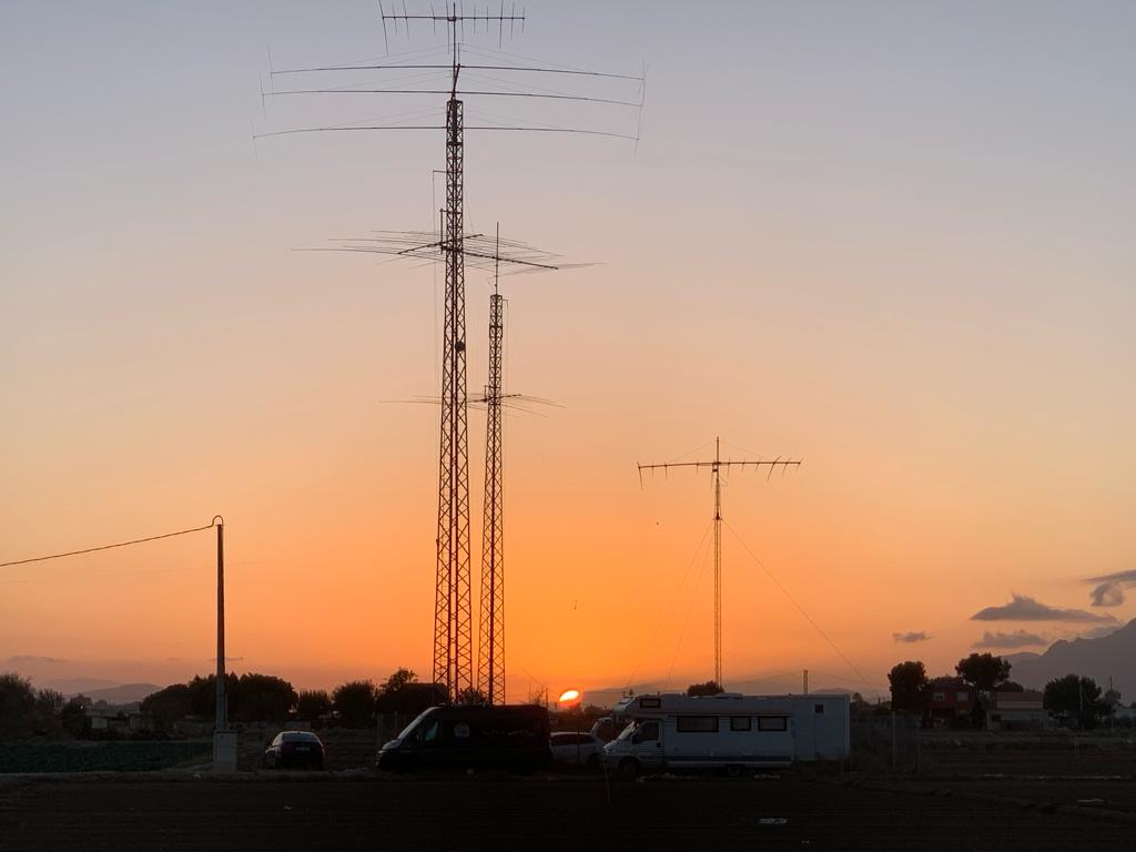 ea5by's tweet image. One more year enjoying with my colleagues at @EA5RS #cqww #SomosURE @ure_es #hamradio