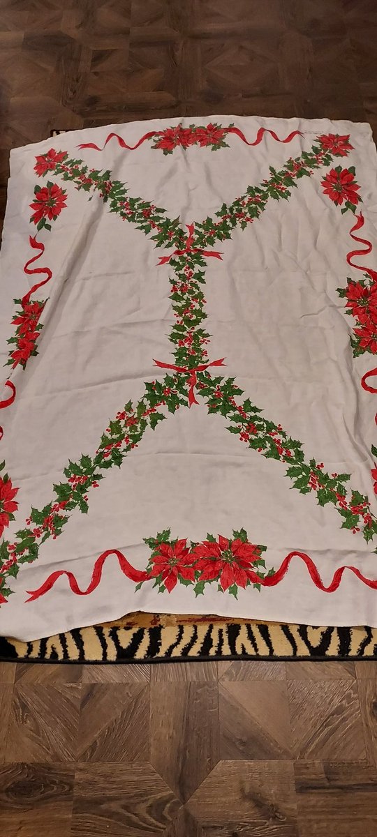 Who doesn't love a vintage Christmas tablecloth?  There will be lots of #vintagechristmas stuff at the Victoria Hall in Hartley Wintney tomorrow 26 November 10-3 Join us to support great small businesses #vintagechristmas #vintagetablecloth #RubysVintageFair #hartleywintney