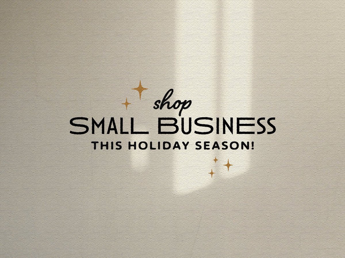 #shopsmallsaturday #support #artsists #community #holidayseason2023🎁⭐️🎄
Holiday Art Market @ johnsonvilletailgatevillage - 
Lambeau Field 10 am - 5 pm