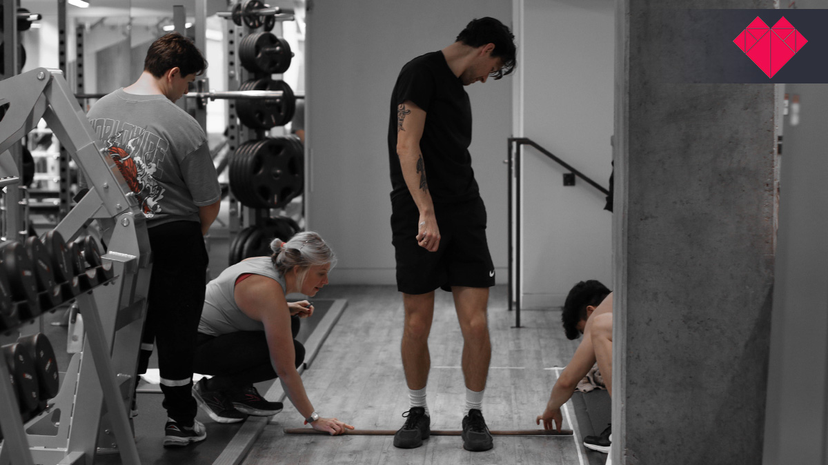 FitIndEdu's tweet image. 🚀💥 Jumping&apos;s Science Secret: Stored elastic energy in tendons releases as you leap, supercharging muscle force. That&apos;s how you defy gravity! 🌟🚀 #ElasticEnergy #JumpScience