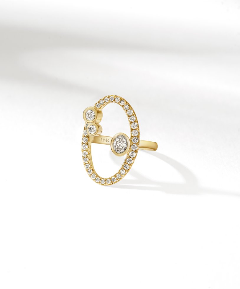 Our Lunar collection is perfect to mark those special milestones in life. We now introduce our new extension of the Lunar collection, including this 18ct Yellow Gold Pavé Diamond Cocktail Ring.

#DMRJewellery #LuxuryJewellery #DMRFineJewellery