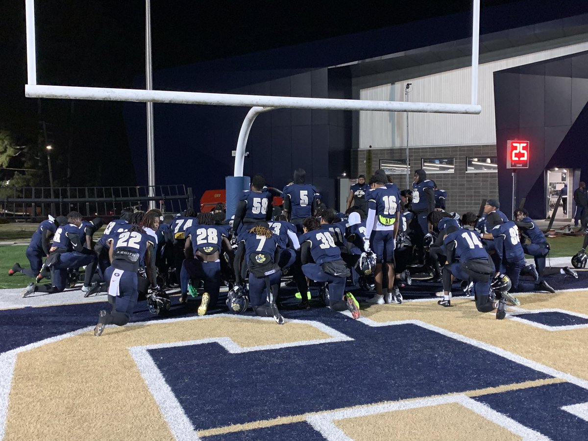 RickMartinMedia's tweet photo. In my eyes, the team that prays together, stays together. We don’t care about them. We care about Him! FINAL: @DCTIGERS_FB 59, Lee County 45. Tigers advance to @OfficialGHSA Class 6A semifinals. @CoachJTW https://t.co/vI8fwg8xOD