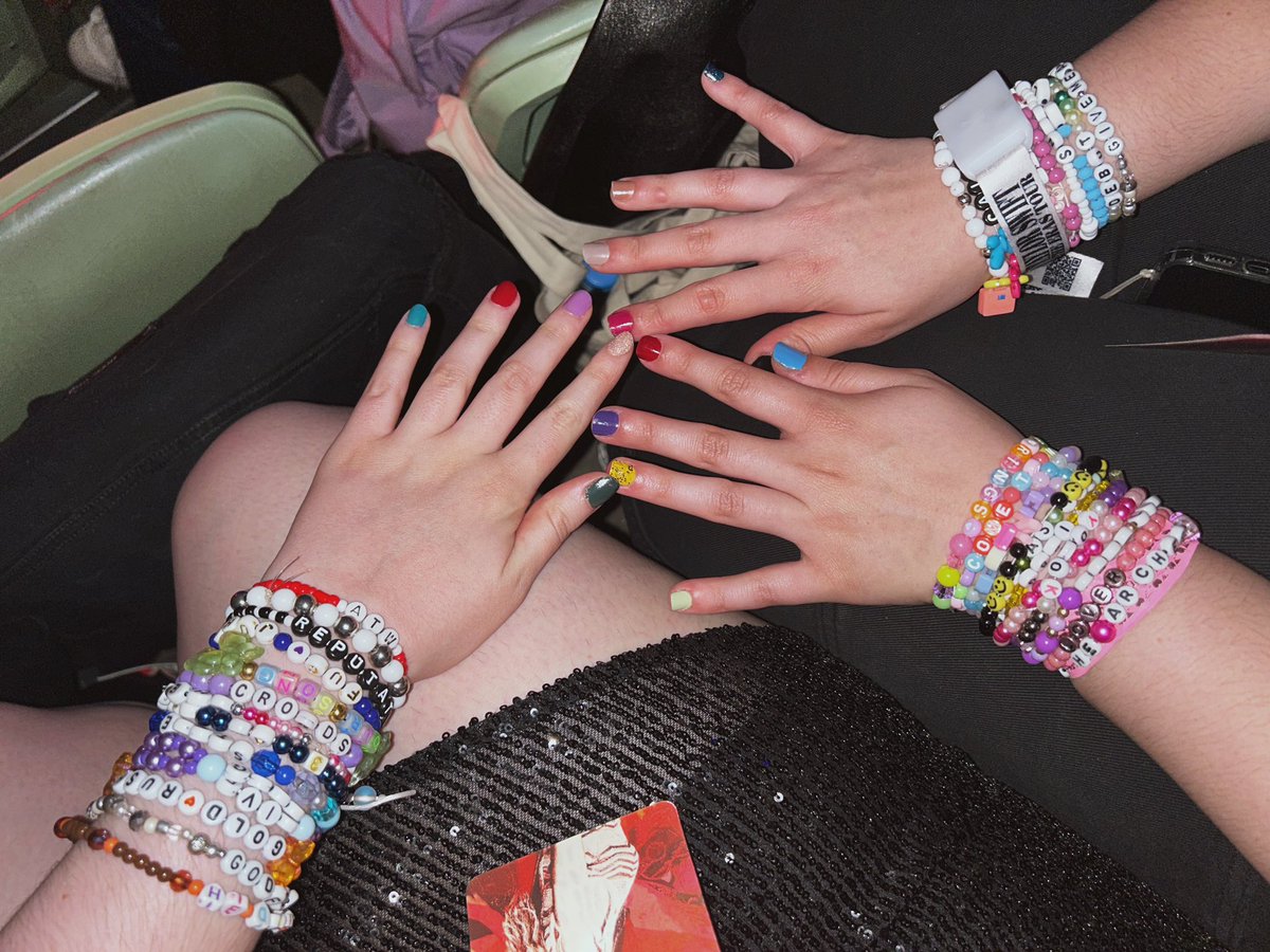 ane____c's tweet image. I had a marvelous time 🤍 #SaoPauloTSTheErasTour @taylornation13  @_notlanadelrey