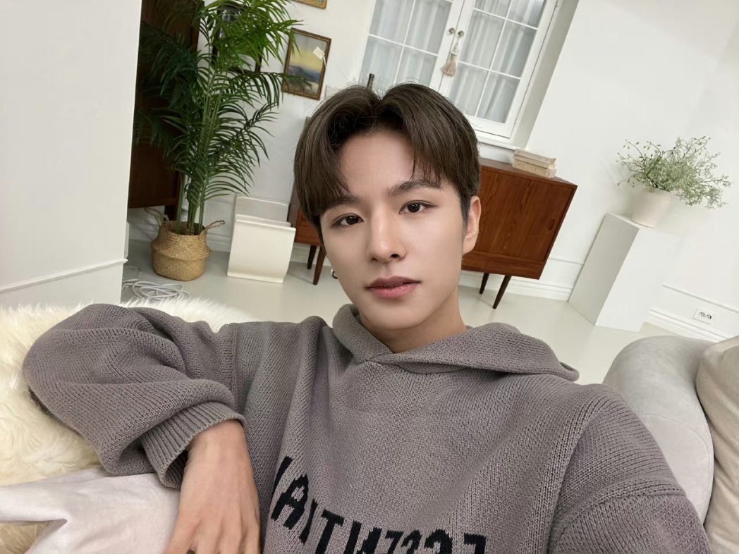 📸 | Le'v via Weibo.

#레비 #LEV #レビ 
<a href="/LEV_Official_/">LE'V</a> <a href="/LEV_OFFICIAL_JP/">LE'V JAPAN</a>