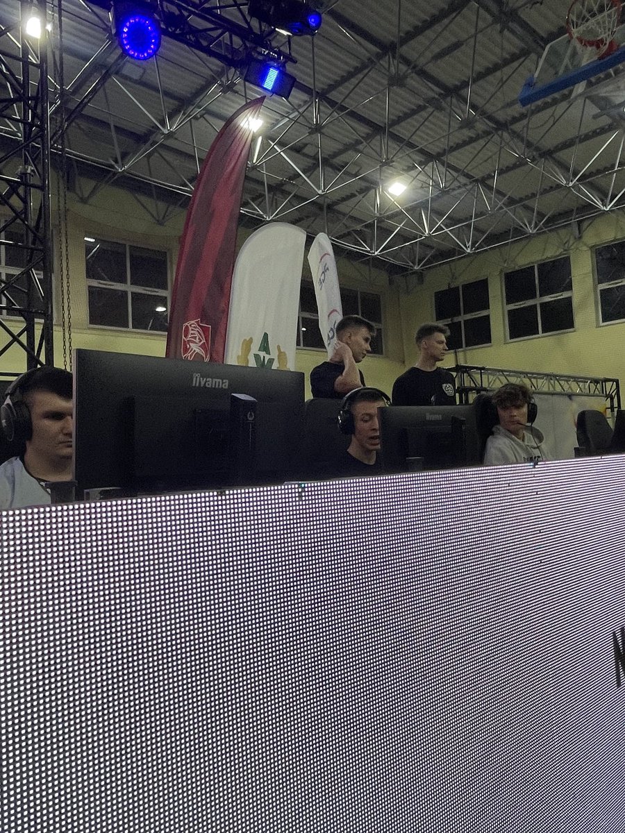 Kacper "Riven" Mitura tweet media