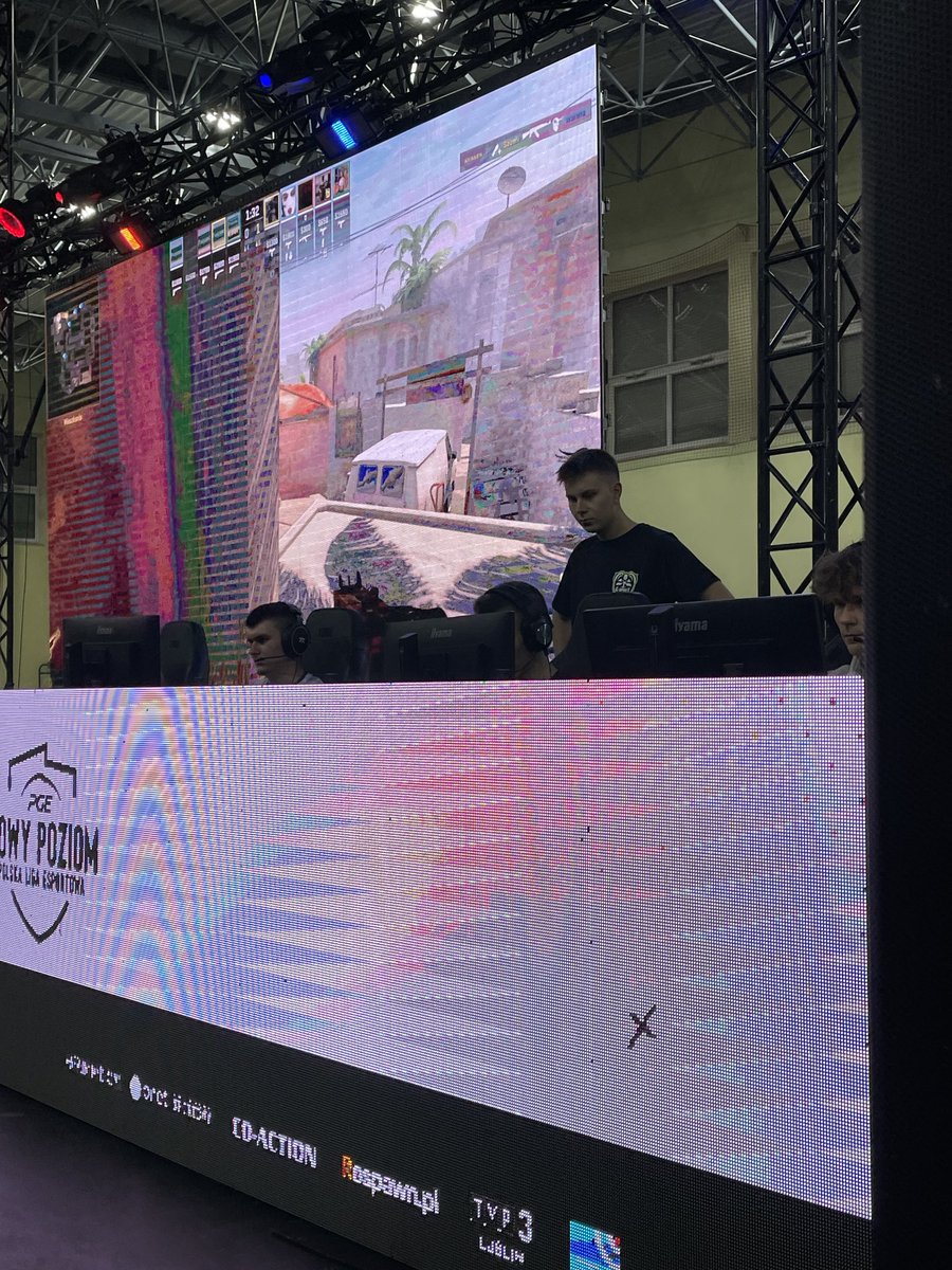 Kacper "Riven" Mitura tweet media