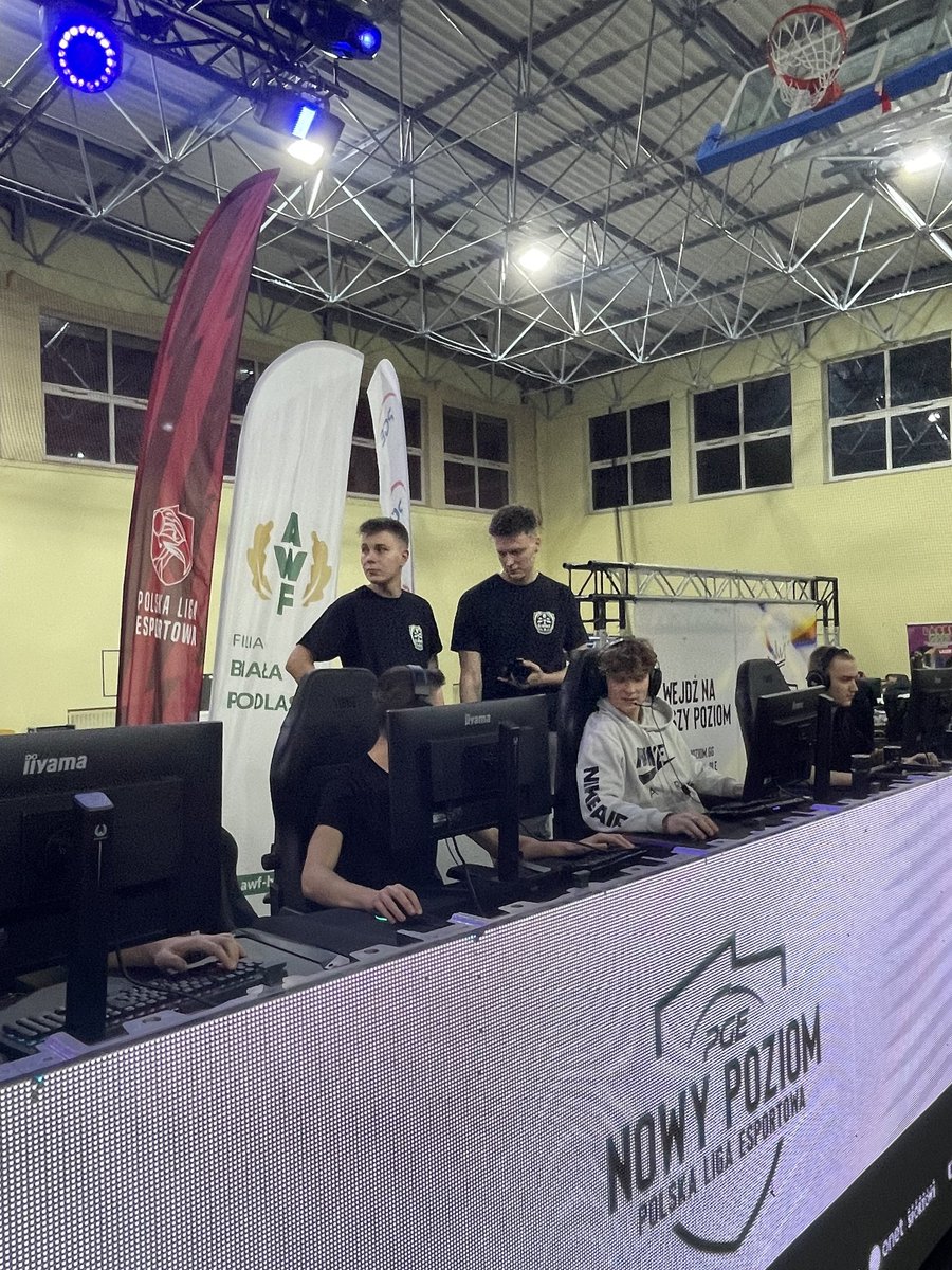 Kacper "Riven" Mitura tweet media