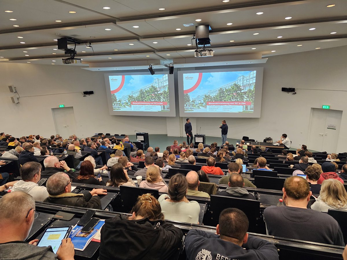 Heute endete der zweite Tag vom 22.  #Berliner_Rettungsdienstsymposium. 
Rund  500 Teilnehmern verfolgten die spannenden und lehrreichen Vorträge zu besonderen Einsatzlagen. 
Wir freuen uns auf ein Wiedersehen nächstes Jahr!
#Rettungsdienst #Notfallmedizin