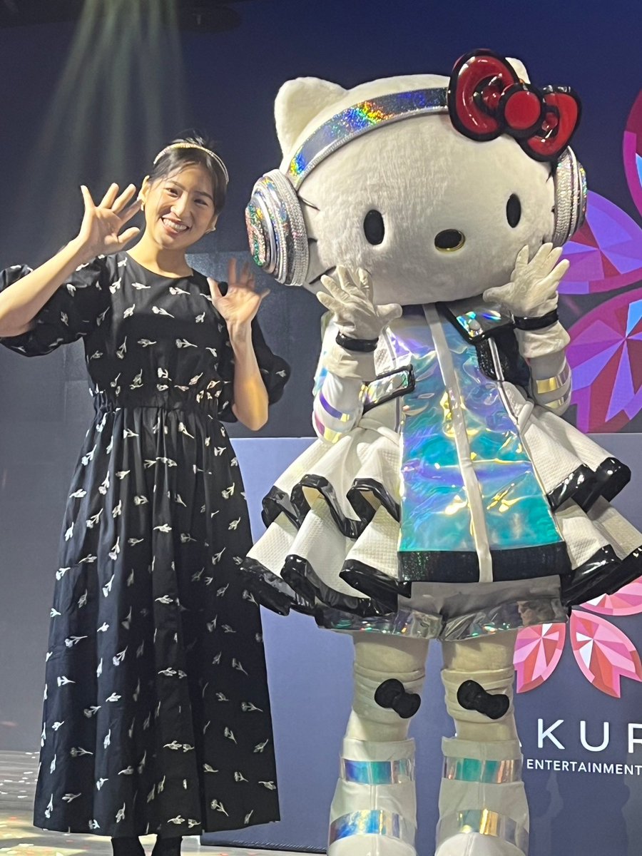 yumepro2023's tweet photo. 夢叶えるプロジェクトが運営するエンターテイメントレストラン【SAKURA】海外一号店が遂に台湾・台北のATT4FUNにOPENしました🌸
娛樂餐廳在台北開業
#SAKURA #リンシャン #仲川遥香 #キティ #夢叶えるプロジェクト #夢プロ #台湾 #台北 #娛樂餐廳 #餐廳 #ATT4fun https://t.co/9i8GaFrqMT