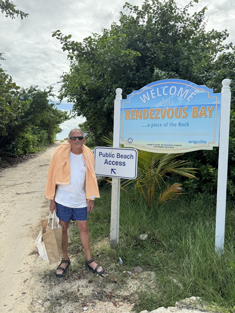 johnswart's tweet photo. Anguilla is known for its 33 beaches. Even if #JohnWanders gets to 3 a day for his 10 day vacation he’ll be 3 short. Guess it’s time to plan the next trip. ( @shwise00 photos ) https://t.co/WfTIFUjzGF