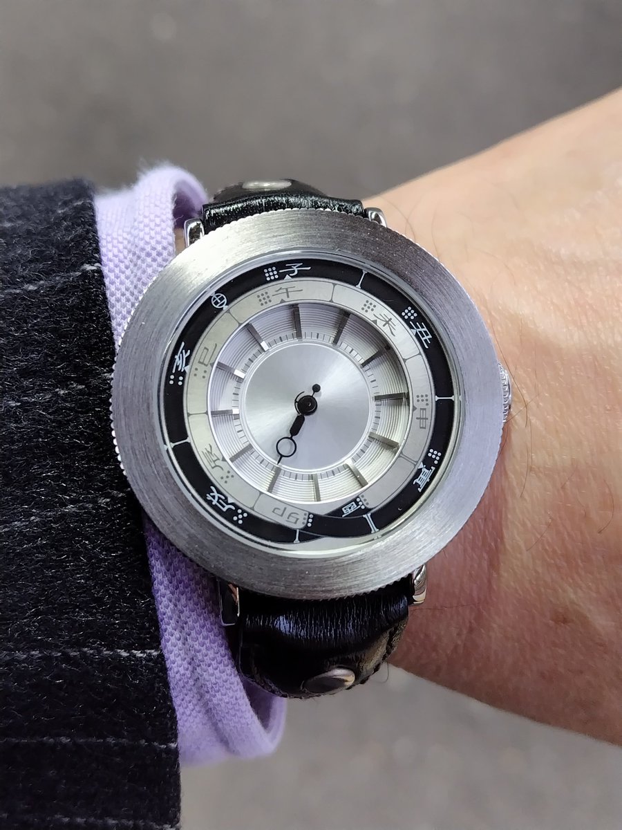 chronotron2's tweet photo. 寒い～😖　今日はキャストプランニングの江戸之刻一針仕様で。

#今日の時計 #キャストプランニング #江戸之刻 #不定時法 #todayswatch #castplanning #edonotoki #temporalhoursystem https://t.co/zzAcjyPXQ2