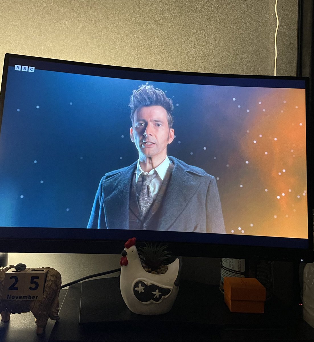 JLFoxxx's tweet photo. Inner child was SO HAPPY 💃🏻💃🏻 love love love #DrWho #DavidTennant https://t.co/qosRN9hNeV