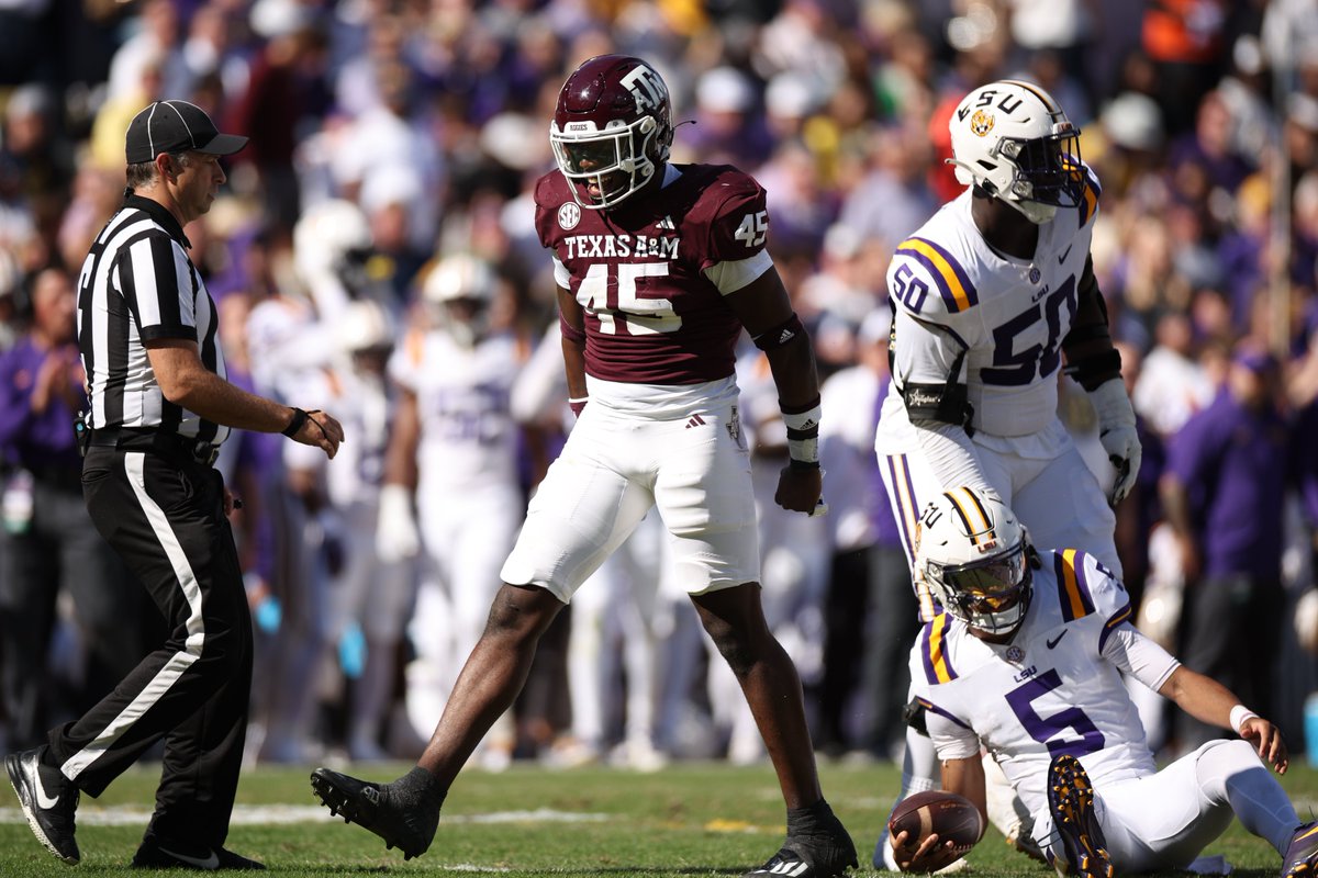 Texas A&M Football (@aggiefootball) on Twitter photo that's the best linebacker in the country that's the best linebacker in the country