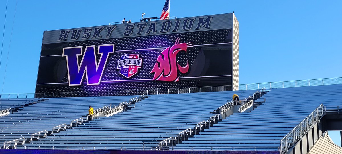 The KREM crew is in Seattle for the big Apple Cup game. <a href="/ItsTravisGreen/">Travis Green</a>