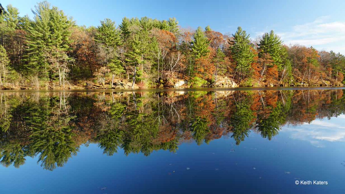 KeithKaters's tweet image. Chasing fall colors to the end — last week, I hiked around Stewart Lake County Park in Dane County, WI near Mount Horeb. Didn’t see any trolls, but maybe they saw me :) @travelwi #travelwi #discoverwi #mounthorebwi #fallcolors #autumn #naturephotography #nature #sonyalpha