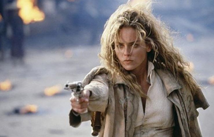 FilmsQuirky's tweet image. #TheQuickAndTheDead (1995)   
A female gunfighter returns to a frontier town where a dueling tournament is being held, which she enters in an effort to avenge her father's death.
#GirlsWithGuns #SharonStone
#FilmX 📽️ 🎬