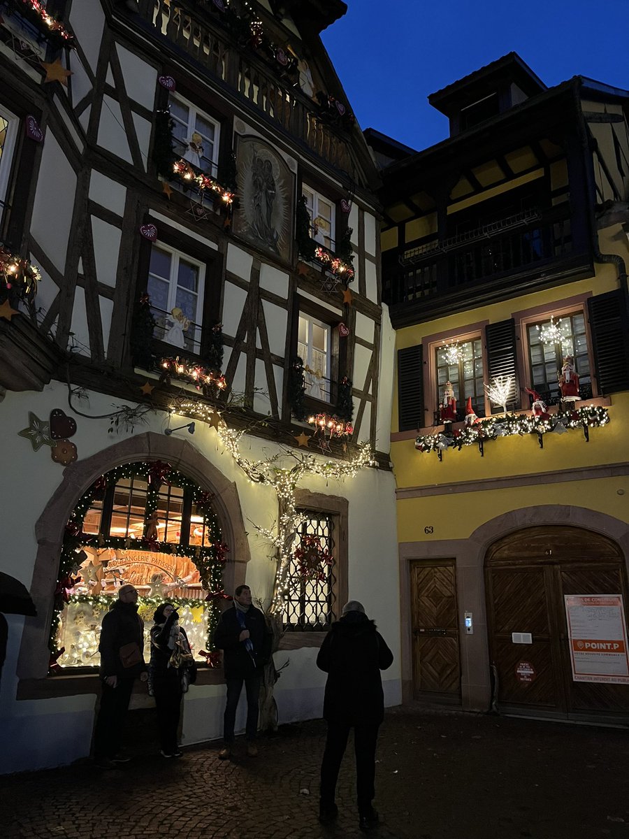 hanaislot's tweet photo. Un noël à Kaysersberg 🎅🎄🎁 https://t.co/t3Vu1FvQCg