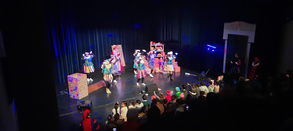 Annatheater tweet media