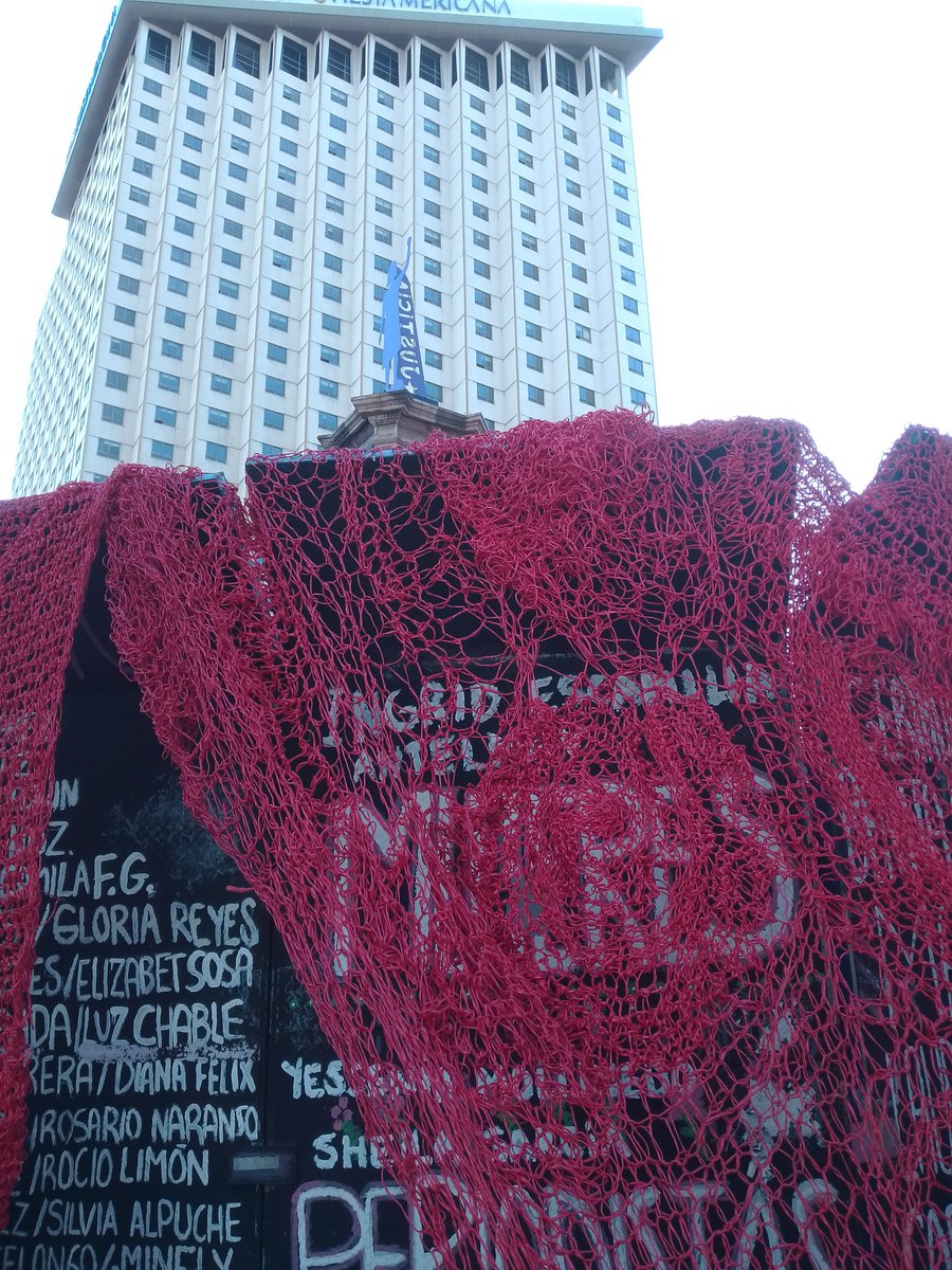 antimonumenta's tweet photo. Sangre de mi sangre
@GlorietaMujeres 
#glorietadelasmujeresqueluchan https://t.co/0ypwAzBNp2